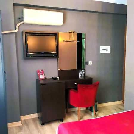 On Historical Peninsula K Aya R Oyal 3*