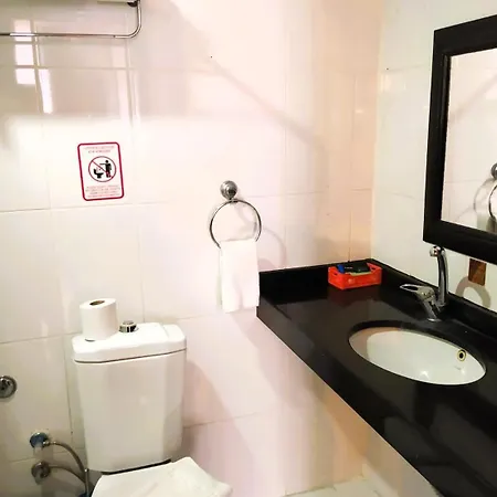 On Historical Peninsula K Aya R Oyal Istanbul