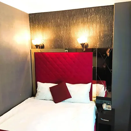 Hotel On Historical Peninsula K Aya R Oyal 3*