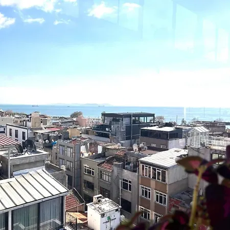 Hotel On Historical Peninsula K Aya R Oyal 3*