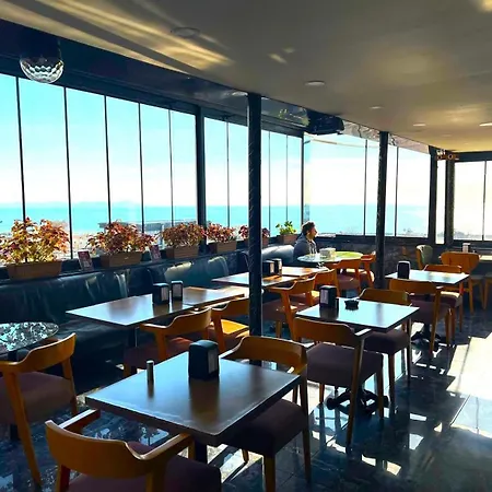 On Historical Peninsula K Aya R Oyal Hotel