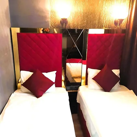 Hotel On Historical Peninsula K Aya R Oyal