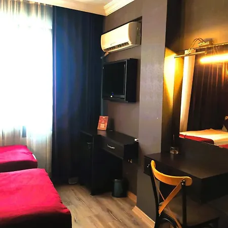 On Historical Peninsula K Aya R Oyal 3*