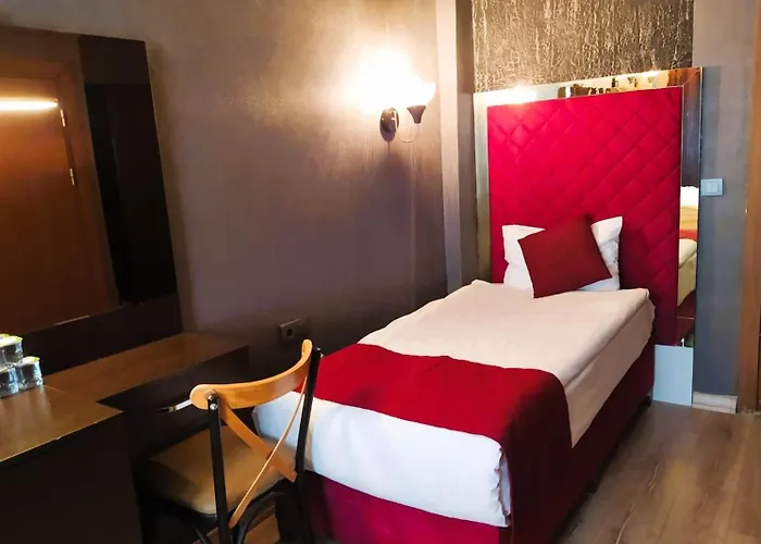 On Historical Peninsula K Aya R Oyal Hotel 3*