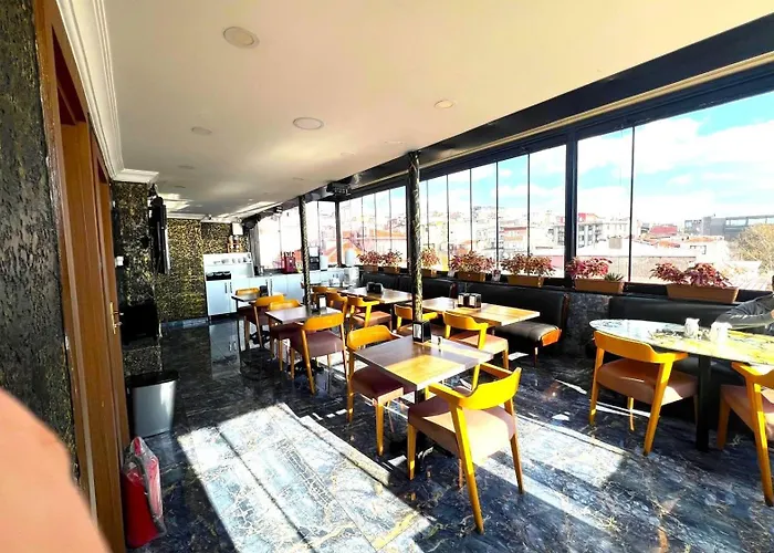 On Historical Peninsula K Aya R Oyal 3*