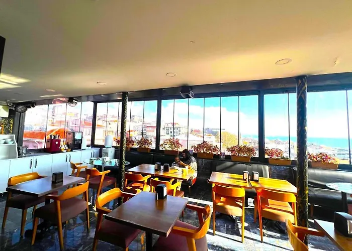 On Historical Peninsula K Aya R Oyal Stambuł