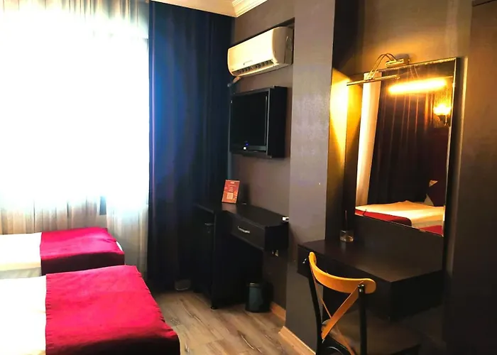 On Historical Peninsula K Aya R Oyal 3*