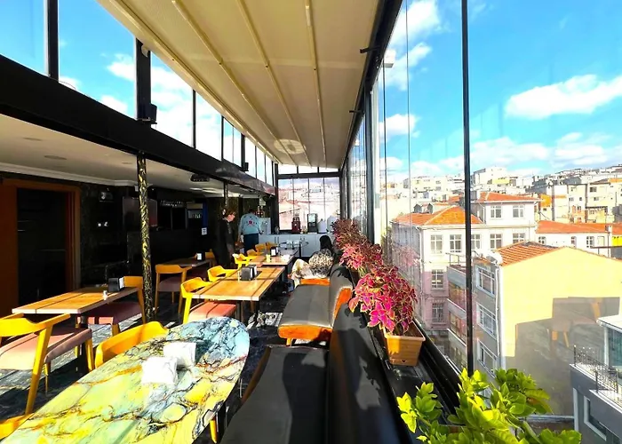 On Historical Peninsula K Aya R Oyal Hotel