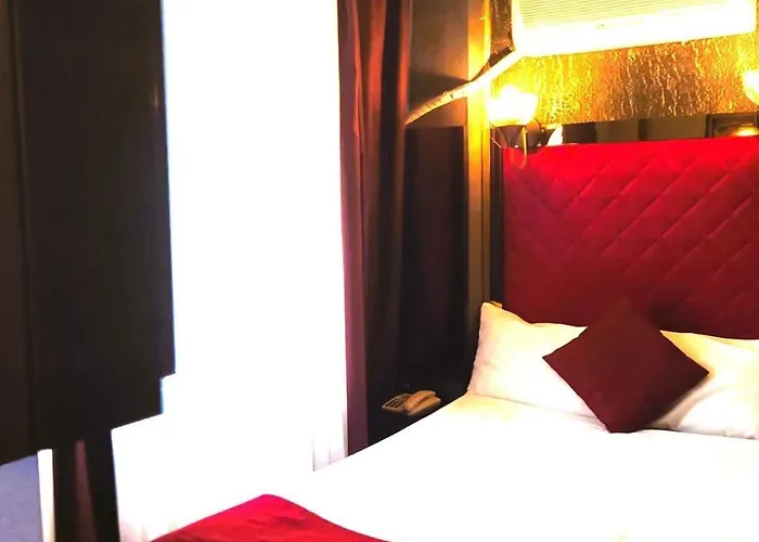 Hotel On Historical Peninsula K Aya R Oyal 3*