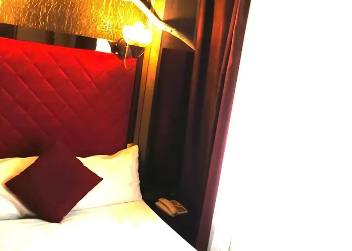 On Historical Peninsula K Aya R Oyal 3*