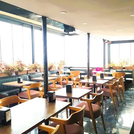 Hotel On Historical Peninsula K Aya R Oyal