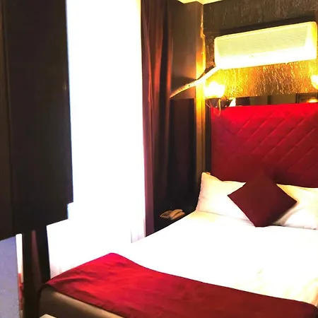 Hotel On Historical Peninsula K Aya R Oyal 3*